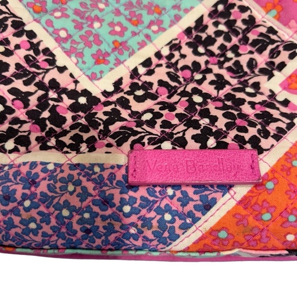 Vera Bradley Triple Zip Hipster and Window ID in MODERN MEDLEY - Picture 6 of 12